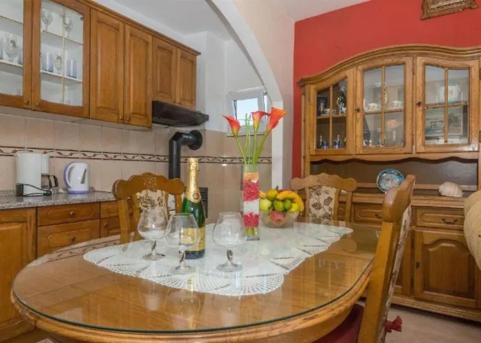 Mari Apartment